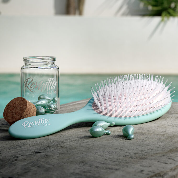 Remilia Vegan Lush Brush 100% vegan harjased, mis libisevad kergusega läbi pusade, sõlmede, lendlevate juuste ja kahususe