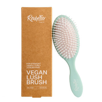 Ole oma juuste vastu eriti hell - harja neid eriti õrnalt ning masseeri samaaegselt peanahka - Remilia Vegan Lush Brush pakub esmaklassilist kogemust kõikidele juuksetüüpidele ja -tekstuuridele.